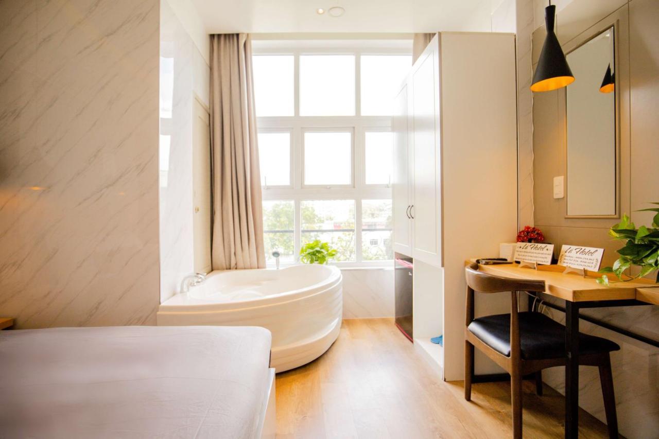 Lá Hotel Q10 Thành Pho Ho Chí Minh Esterno foto